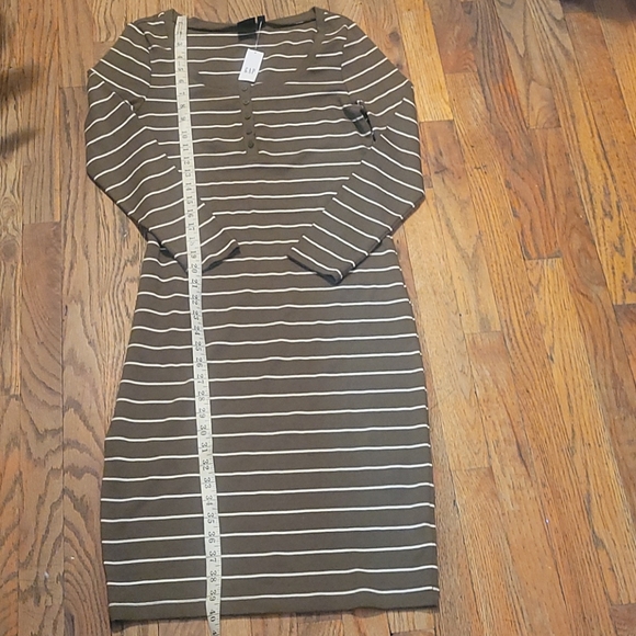 Gap Dress - Picture 4 of 8